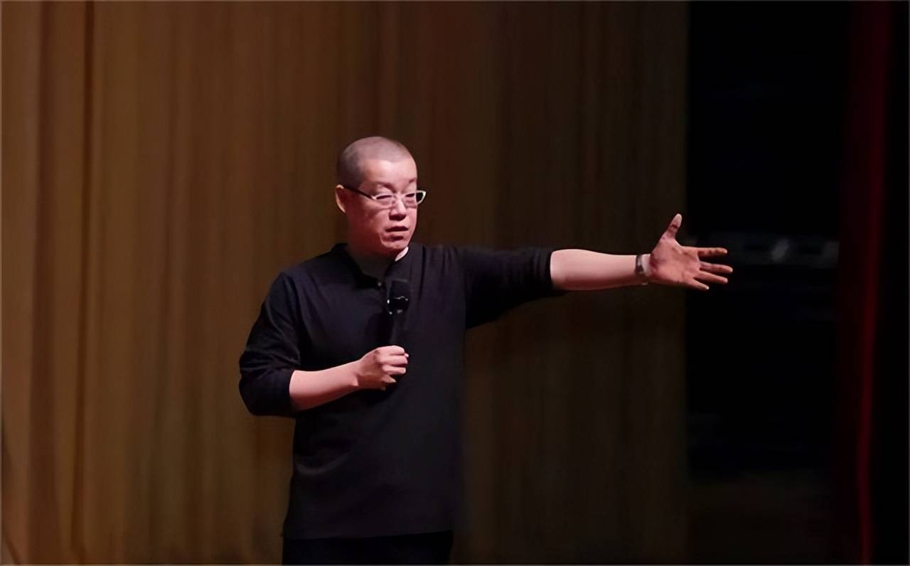 李笑来：曾拥有10万枚比特币<strong></p>
<p>今日比特币</strong>，套现135亿后，却称比特币是骗局