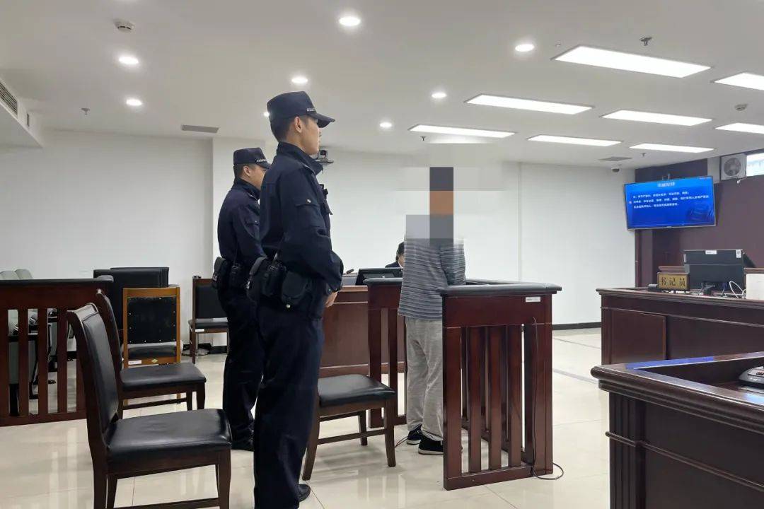 无耻！北京一对情侣租房<strong></p>
<p>虚拟币CSGO</strong>，遭五旬房东潜入、偷窥