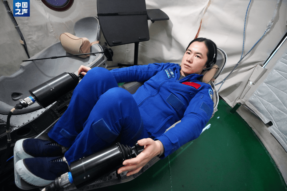 杨利伟飞天时王浩泽还在上初中<strong></p>
<p>虚拟币CSGO</strong>！90后女航天员：没有什么事情是女孩子不能做的