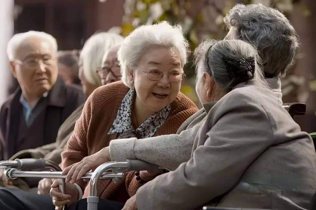 盼着退休的年轻人<strong></p>
<p>虚拟币CSGO</strong>，提前30年看养老院
