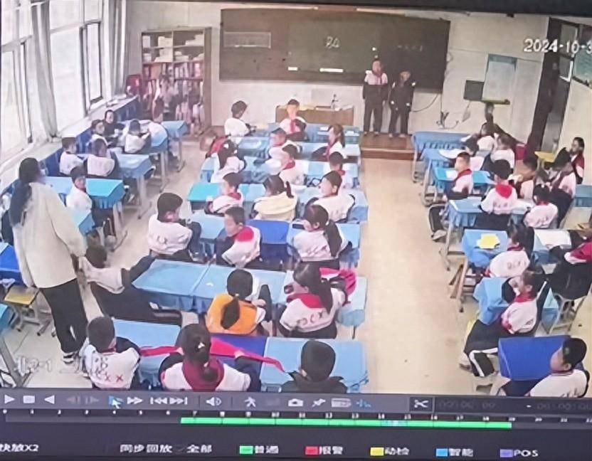 7岁男生踩脏地板<strong></p>
<p>虚拟币评测</strong>，鞋被语文老师扔垃圾桶，脚冷穿鞋又被数学老师拎讲台扇耳光；两名涉事女教师已被学校开除