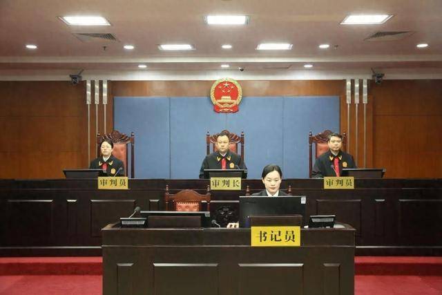 涉案超5200万<strong></p>
<p>币交易平台</strong>！山东潍坊市综合保税区原党工委副书记、管委会主任徐洪吉一审获刑16年