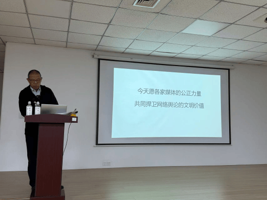传农夫山泉若不能抢回市场份额<strong></p>
<p>哪个虚拟币交易平台好</strong>，整个包装水部门都要下课！钟睒睒否认下发军令状：谣言太多了，我怎么会下发军令状呢