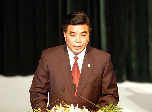 曾任市委书记后降为副厅的他<strong></p>
<p>虚拟币挖矿程序原理</strong>,被查了