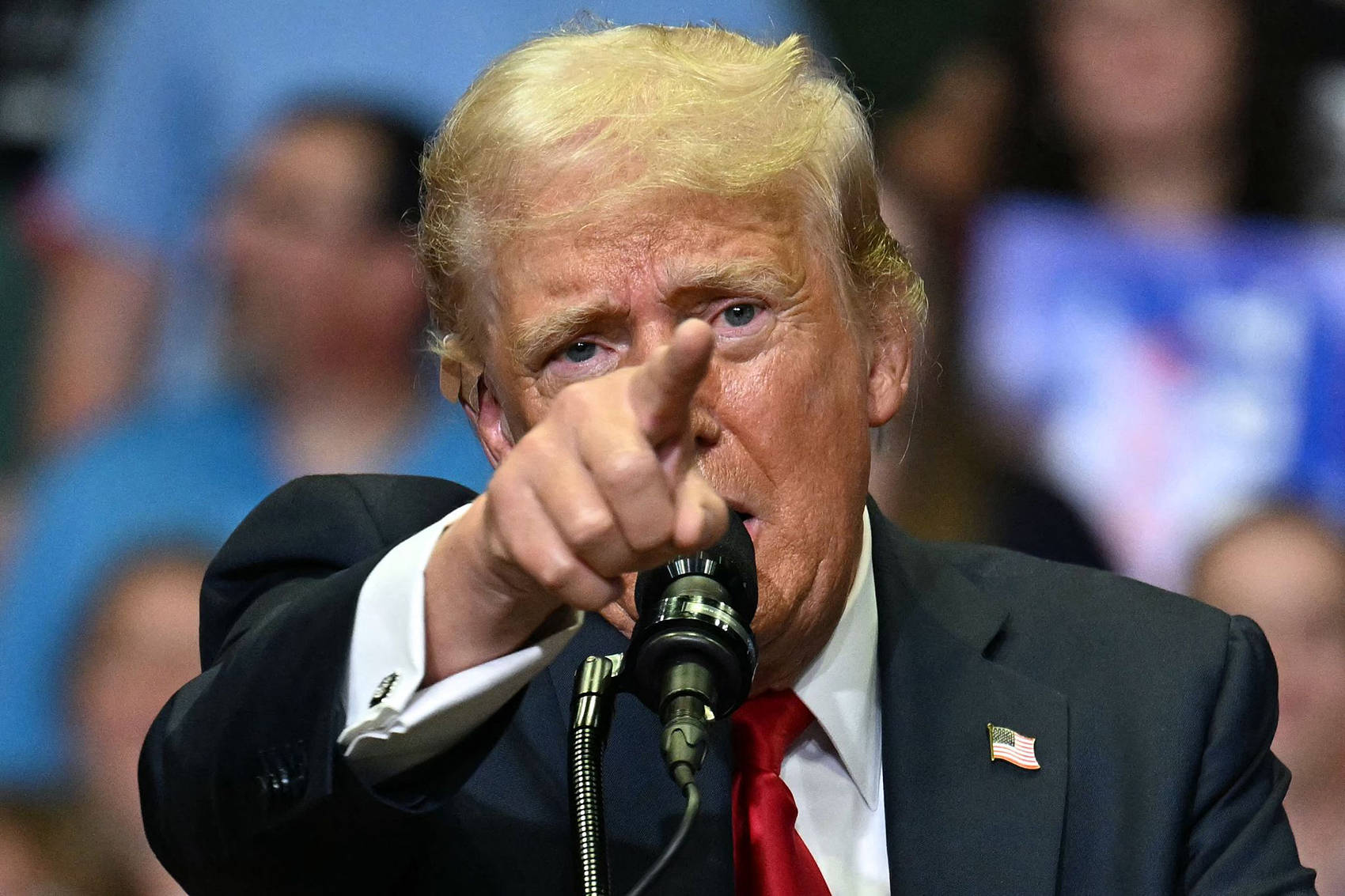 叙利亚央行被盗<strong></p>
<p>sc 虚拟币</strong>,总统府遭洗劫!特朗普发声了!美官员:美国将继续在叙利亚驻军