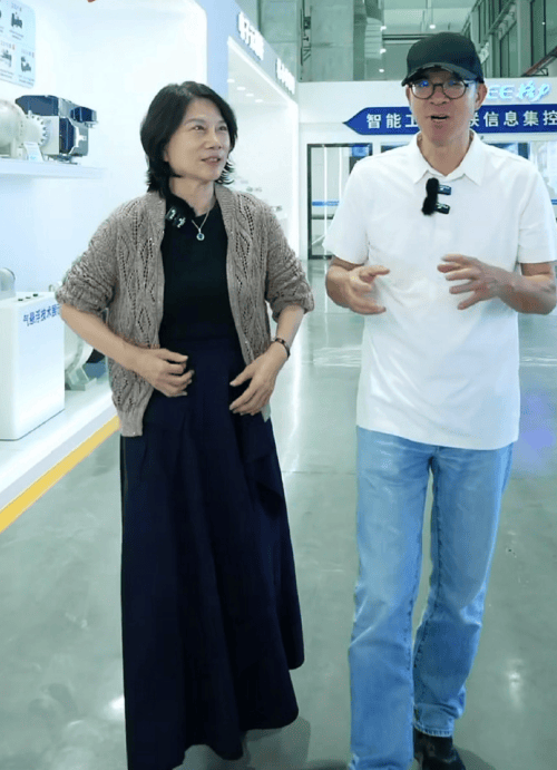 俞敏洪：我和董明珠不同<strong></p>
<p>虚拟币钱包怎么用</strong>，她是霸蛮式领导，说一不二