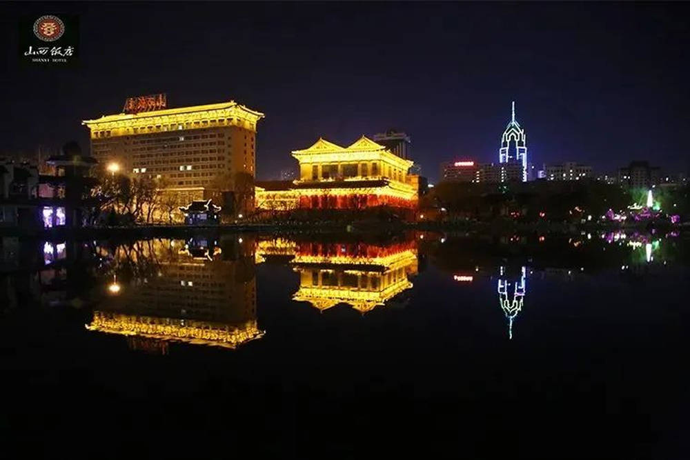 山西饭店上热搜<strong></p>
<p>中国首款虚拟币龙币</strong>!网友:啥?你们平时都搁这儿吃饭?