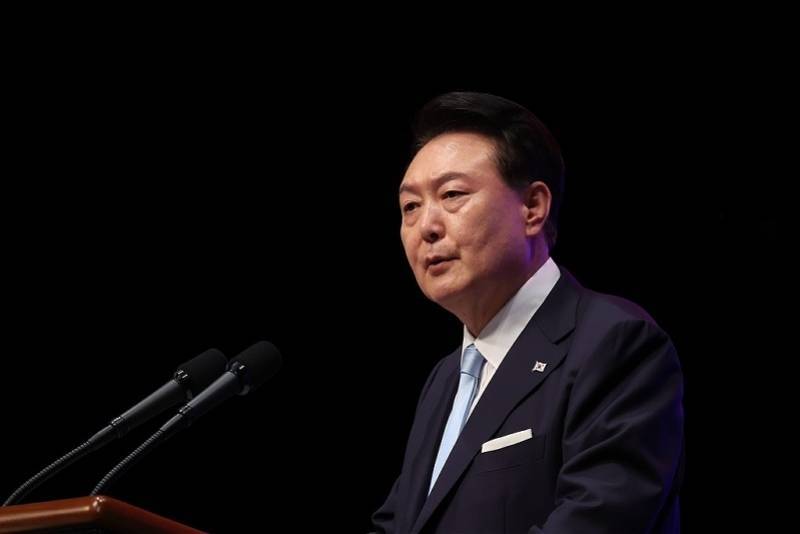 韩国法院对尹锡悦发布逮捕令<strong></p>
<p>酷赚网虚拟币交易</strong>！专家称仍可能通过安全部门反抗