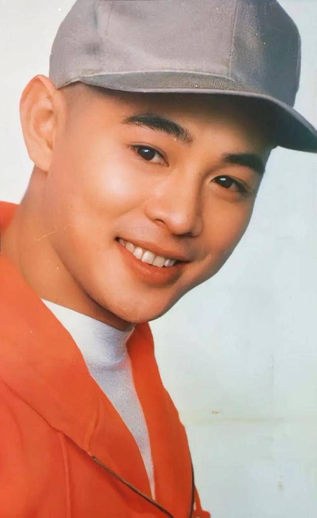 李连杰:后事一切从简<strong></p>
<p>洛克币虚拟货币</strong>,不用立碑也不用办丧事,树葬海葬都可以