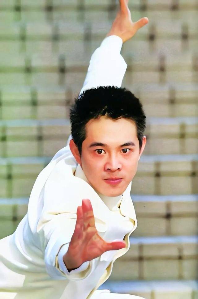 李连杰:后事一切从简<strong></p>
<p>洛克币虚拟货币</strong>,不用立碑也不用办丧事,树葬海葬都可以