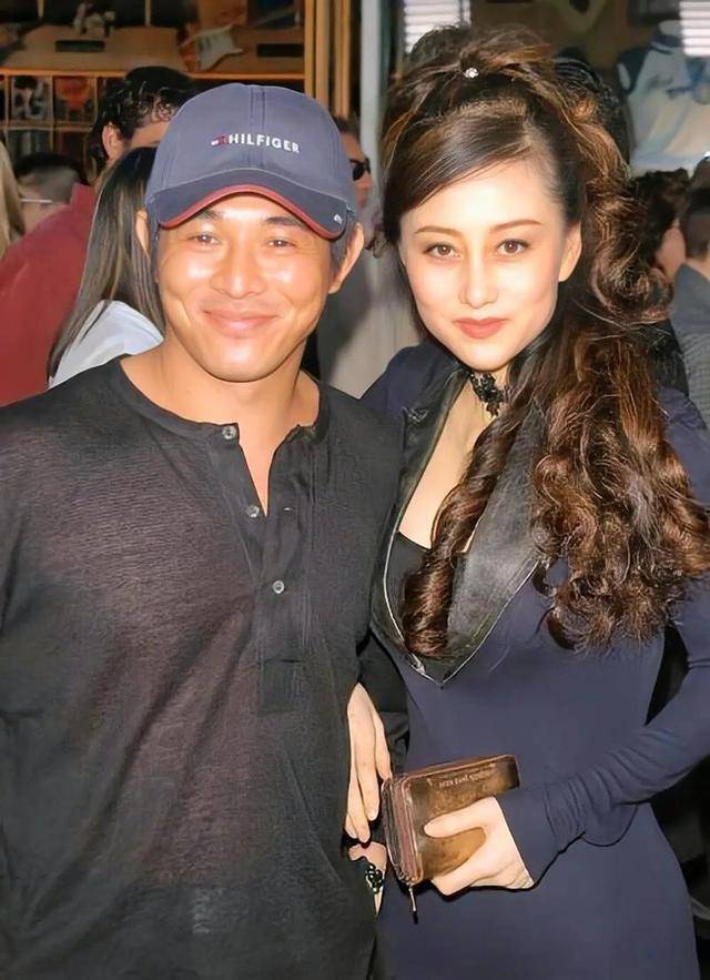 李连杰:后事一切从简<strong></p>
<p>洛克币虚拟货币</strong>,不用立碑也不用办丧事,树葬海葬都可以