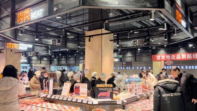 上海版“胖东来”开业 现场人山人海 区域性零售业春天来了<strong></p>
<p>b网</strong>？