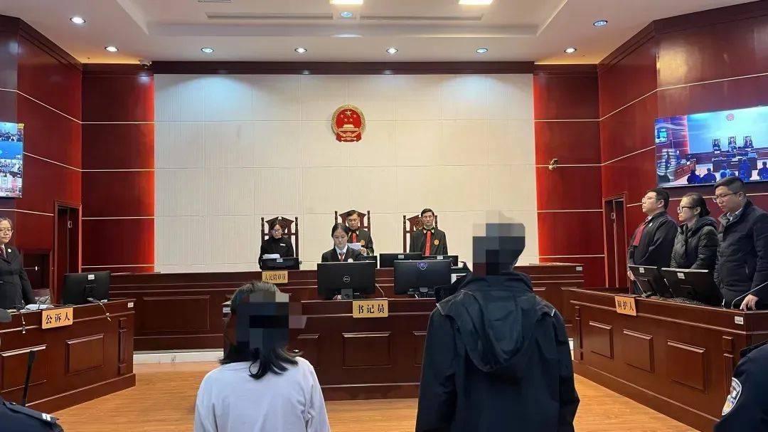 陈某某<strong></p>
<p>虚拟币交易平台软件</strong>，被判4年！她与医院院长保持不正当男女关系，拿下1.5亿元项目