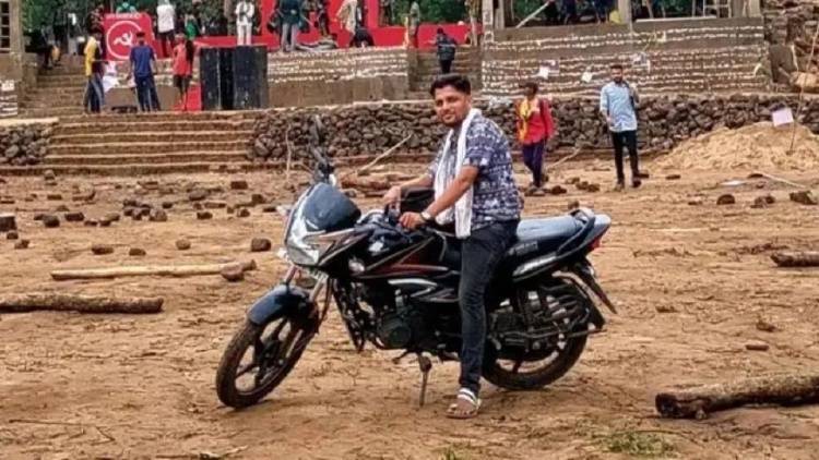 曝光12亿贪腐案<strong></p>
<p>ltc</strong>,印度记者惨死化粪池