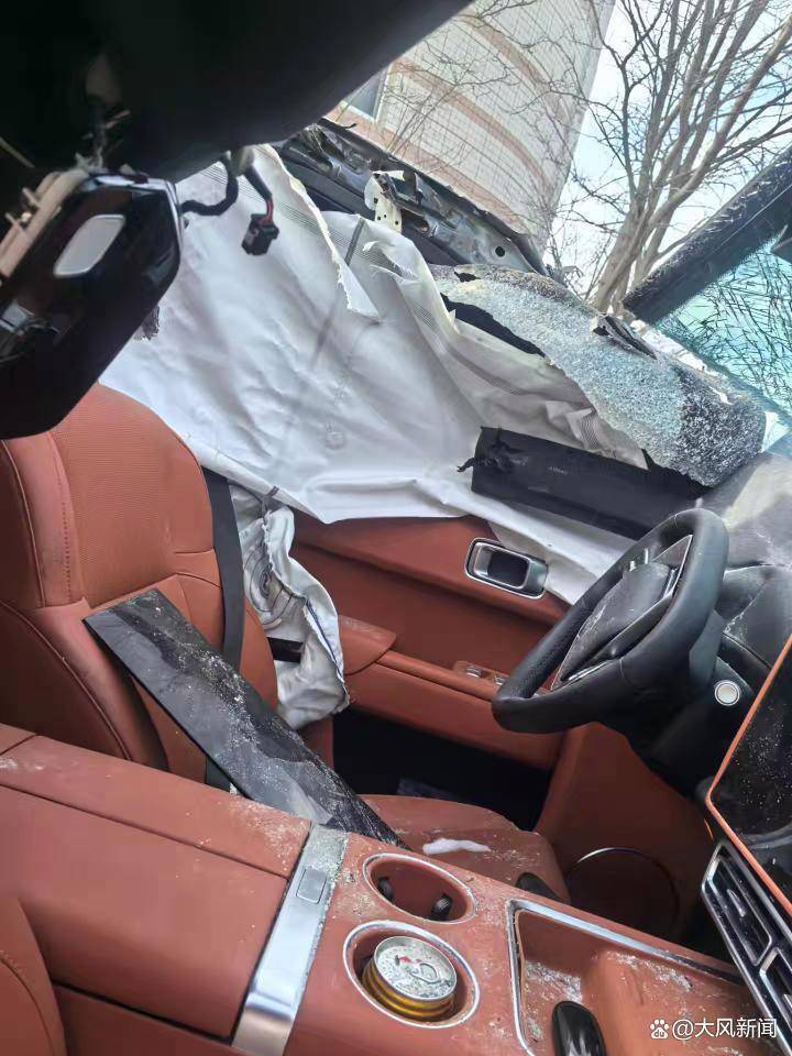 两个安全气囊都没弹开？男子驾“理想”追尾铲雪车<strong></p>
<p>轻质原油价格</strong>，颅骨骨折当场昏迷