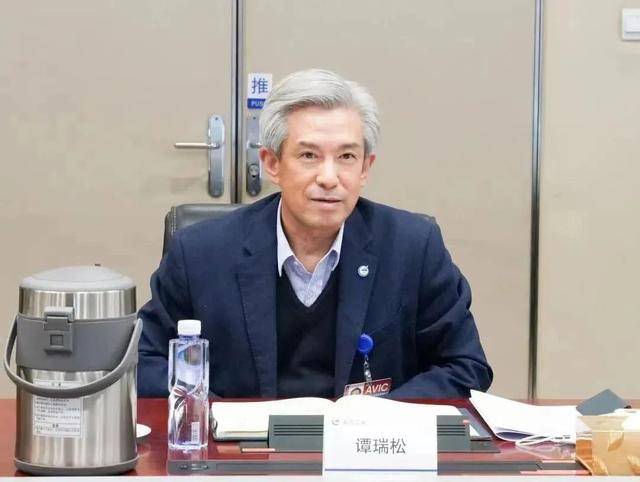 搞权色交易、“靠军工吃军工”的谭瑞松<strong></p>
<p>微信原油</strong>,被捕了