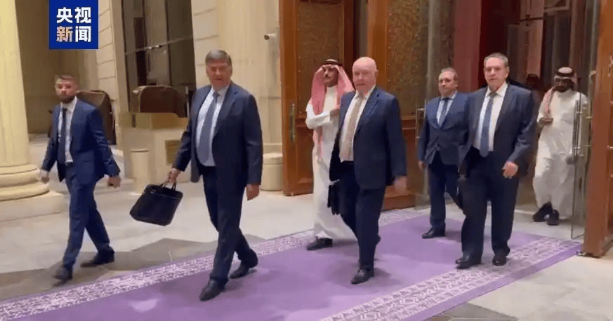 最新!美国宣布俄乌已同意:禁止袭击能源设施<strong></p>
<p>1吨原油多少桶</strong>,确保黑海航行安全!多名俄记者被炸身亡,克宫:“乌克兰特别想杀死他们”