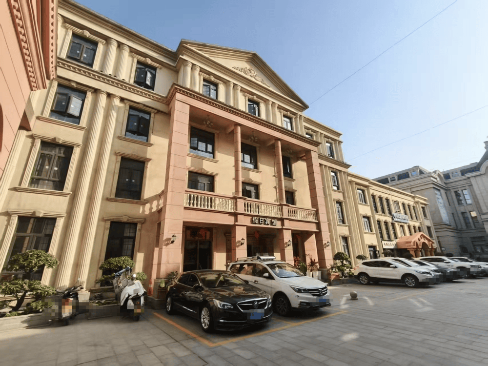 家长称6岁儿子被陌生人带去KTV:一群醉酒男人让娃唱歌<strong></p>
<p>1吨原油多少桶</strong>!警方调查称系醉酒引发误会