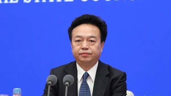 打虎<strong></p>
<p>原油蒸气</strong>！杨小伟被查