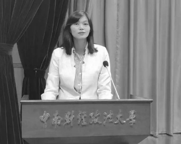 突发讣告<strong></p>
<p>一桶原油多少公斤</strong>!45岁副书记病逝