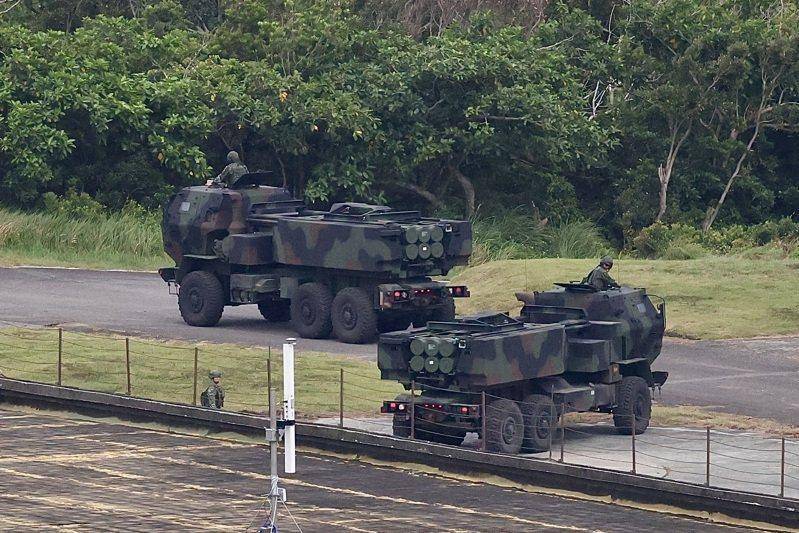 台媒:台军首次试射“海马斯”火箭炮时两度发生讯号异常<strong></p>
<p>原油下载</strong>,岛内网友讽“又一场烟火秀”