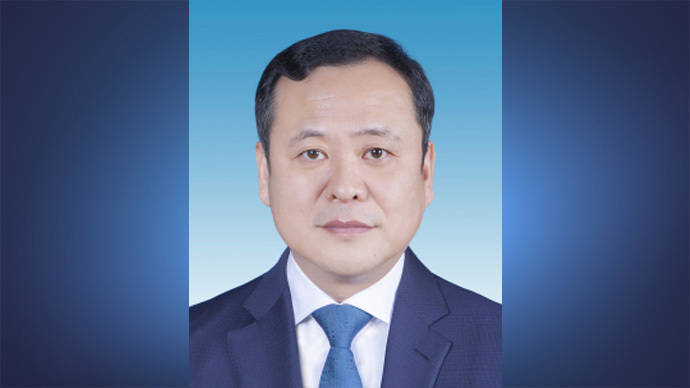 张涌任西安市委常委<strong></p>
<p>原油交割</strong>，已卸任西安市副市长职务