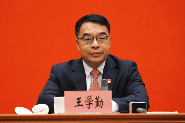 王学勤<strong></p>
<p>原油最新走势</strong>，升任云南省副省长