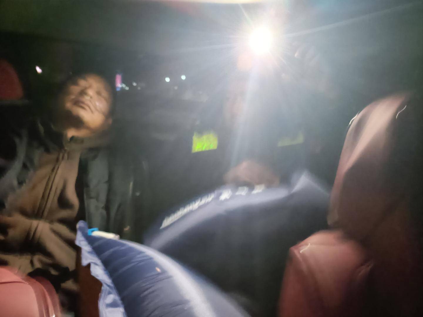 “救救我！”货车司机第一次上青藏高原重度高反<strong></p>
<p>世界原油期货</strong>，高速路收费员发现异常紧急送医