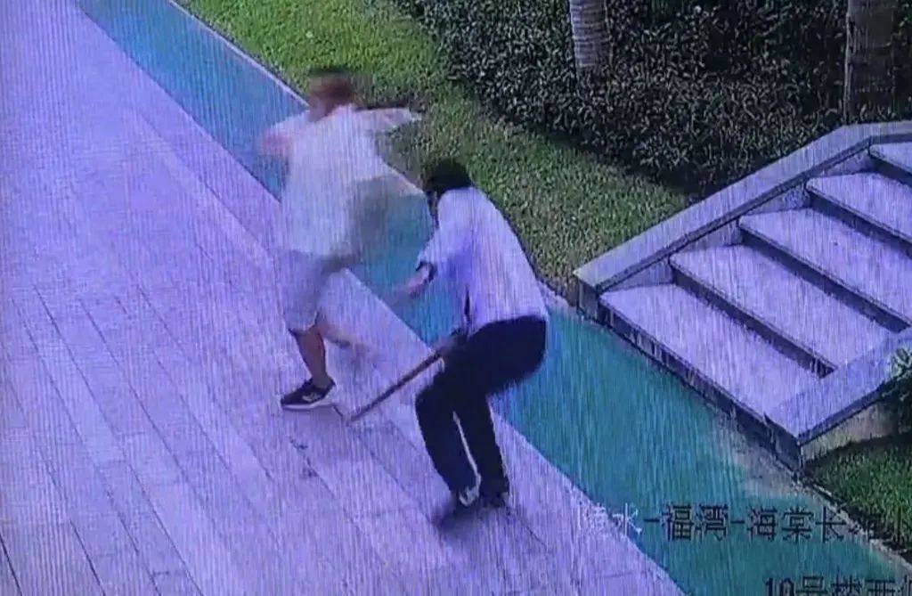“60岁举报人遭蒙面殴打两回”<strong></p>
<p>原油期货最新价格</strong>，又有新进展