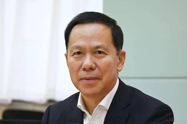 中纪委周末打虎<strong></p>
<p>原油的样子</strong>，刘绍勇落马！59岁省委常委任上被查，2个“老虎”被判死缓