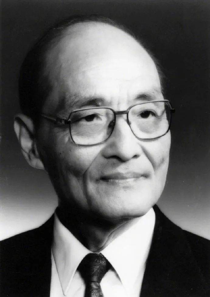 巨星陨落<strong></p>
<p>b原油</strong>！于21时43分逝世