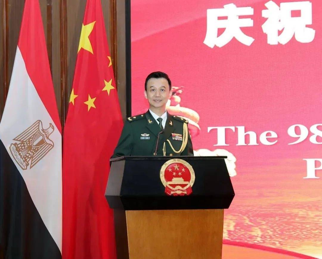 吴谦少将<strong></p>
<p>原油历史价格</strong>，新任国防武官，曾担任10年国防部新闻发言人