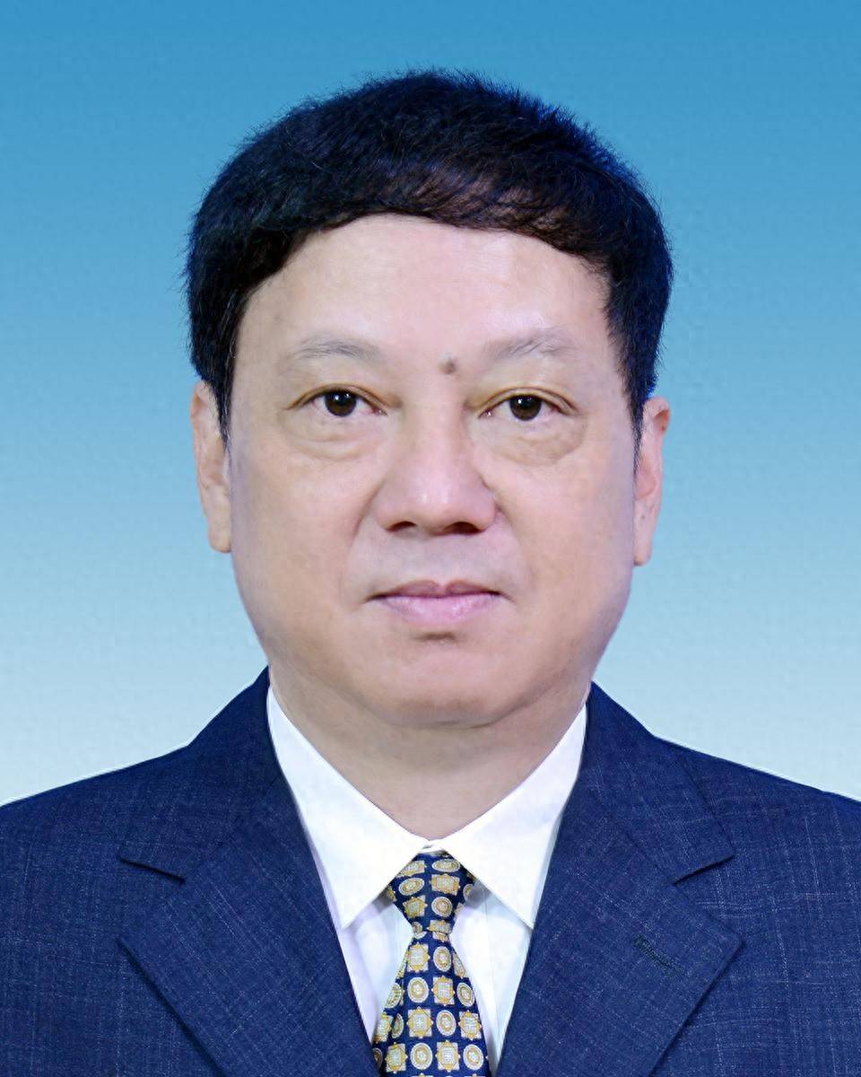 他当选新职<strong></p>
<p>原油投资技巧</strong>！曾任福州市市长（附简历）