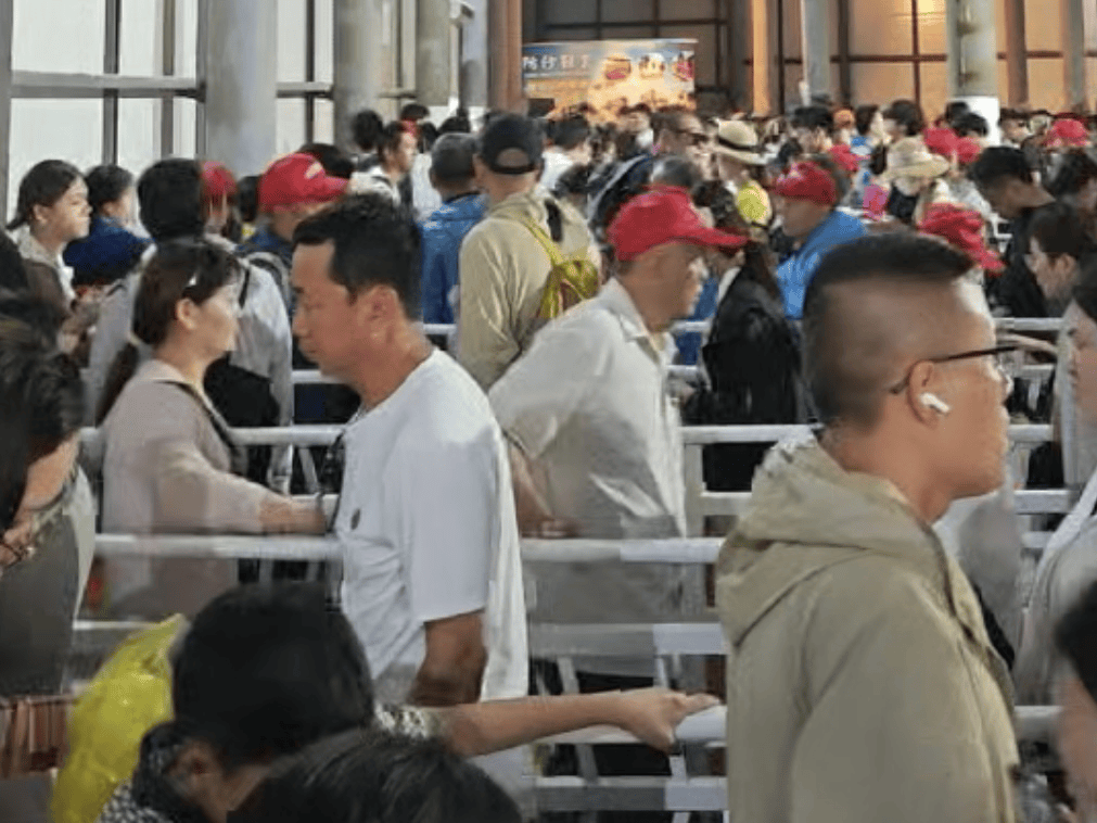 内蒙古遇1959年来最强降水<strong></p>
<p>正规交易原油平台</strong>,有游客滞留沙漠近三小时