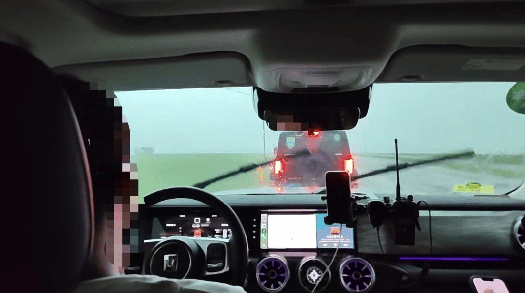 内蒙古遇1959年来最强降水<strong></p>
<p>正规交易原油平台</strong>,有游客滞留沙漠近三小时