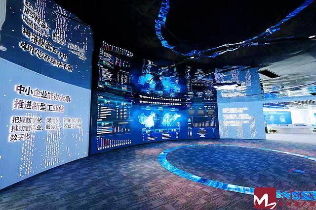 浪潮云打造了人工智能工厂<strong></p>
<p>原油一桶多重</strong>,成为全球第四个、国内第一个实体化的人工智能工厂