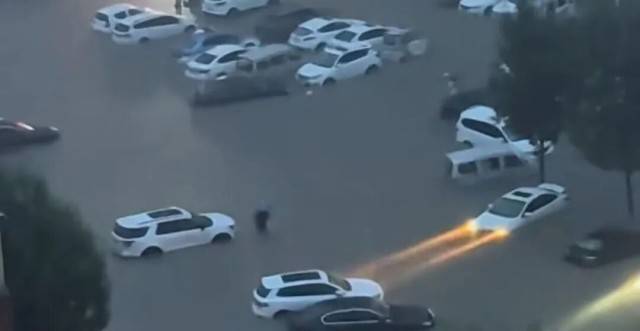 “小区门口的水已经到腰”<strong></p>
<p>今日原油期货行情</strong>！多地出现城市内涝