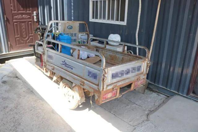 荒诞!东营一男子因垃圾太多竟偷走村里垃圾桶<strong></p>
<p>原油</strong>,警方迅速破案