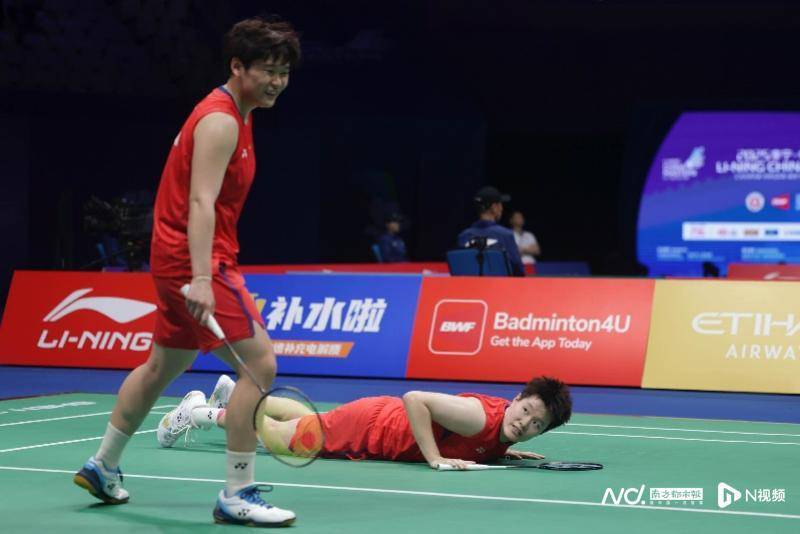 中国羽毛球大师赛16强战<strong></p>
<p>原油最新新闻</strong>,国羽五项锁定11个八强席位