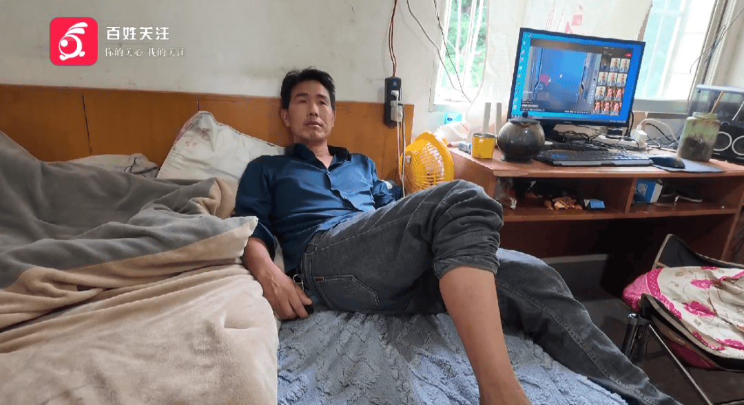 心酸!12岁男孩“独居”贵阳一安置房内<strong></p>
<p>原油最新新闻</strong>,父亲回应:迫于无奈,因为……