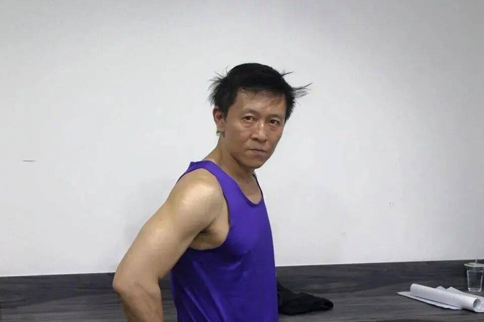 55岁演员家中猝逝<strong></p>
<p>巴哈姆特电玩资讯站</strong>,陈尸多日才被发现