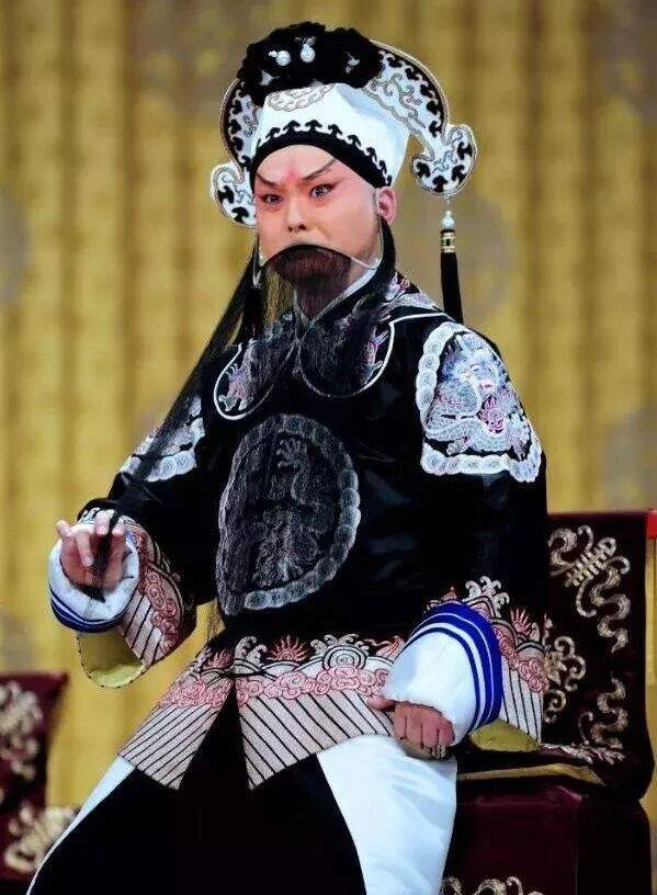 痛别<strong></p>
<p>凤凰卫视资讯台节目表</strong>!著名演员昨晚去世!4岁入行、刻苦一生