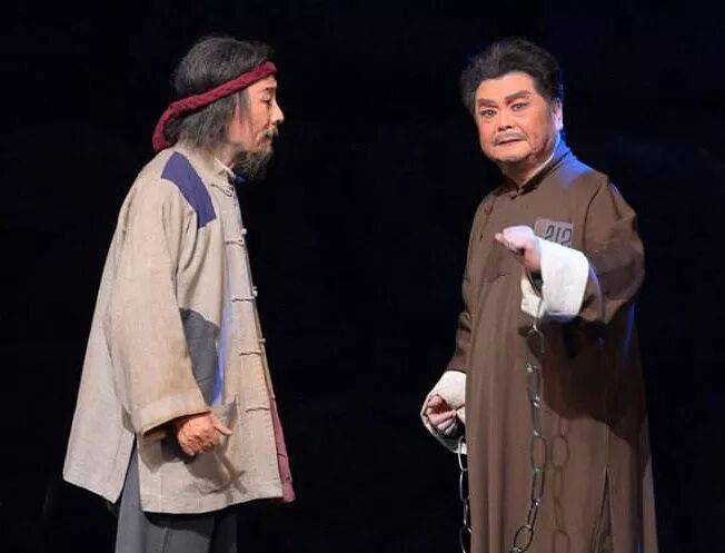 痛别<strong></p>
<p>凤凰卫视资讯台节目表</strong>!著名演员昨晚去世!4岁入行、刻苦一生