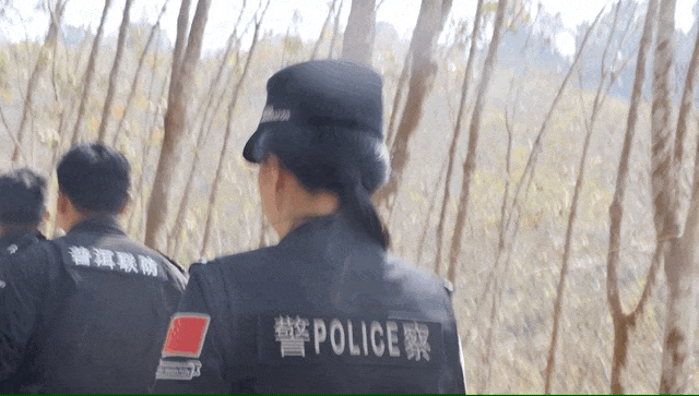 “看到妈妈46个未接来电<strong></p>
<p>凤凰卫视资讯台节目表</strong>,心像被重锤击中”