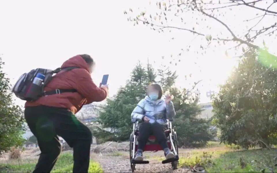 28岁妻子突发罕见病全身瘫痪<strong></p>
<p>中国投资资讯网007</strong>,丈夫哄骗卖婚房携款失踪,检方强势介入