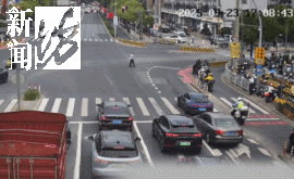 事发上海晚高峰!汹涌车流中<strong></p>
<p>中国投资资讯网007</strong>,一男子绝望跳车,直奔民警而去……