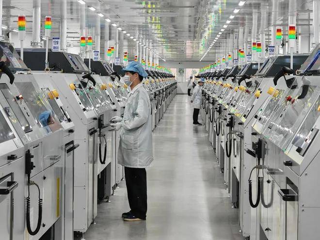 惠州老板搭上英伟达<strong></p>
<p>豆粕资讯信息</strong>,搏出700亿身家