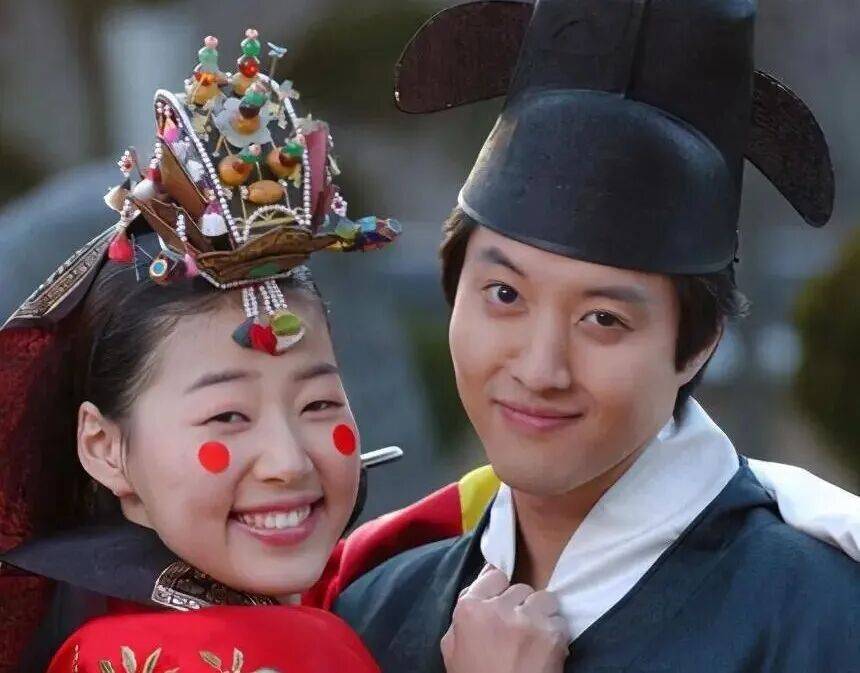 知名男演员自曝患罕见病<strong></p>
<p>豆粕资讯信息</strong>,“连呼吸都痛”