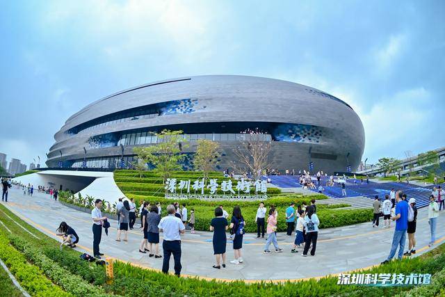 突破200万人次<strong></p>
<p>海南港澳资讯产业</strong>!深圳科技馆成大湾区文旅新顶流