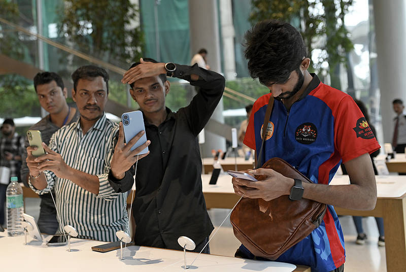 印度政府被曝正积极鼓励海外印度人回国<strong></p>
<p>海南港澳资讯产业</strong>，但想让这些人从美回国绝非易事